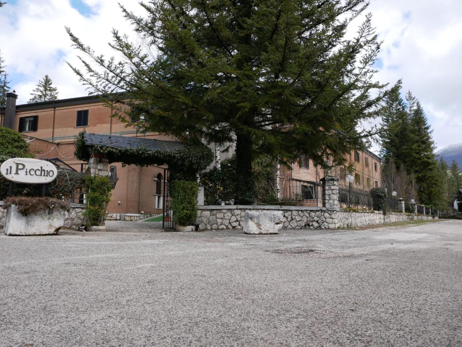 Lh Albergo Il Picchio Пескасероли Екстериор снимка